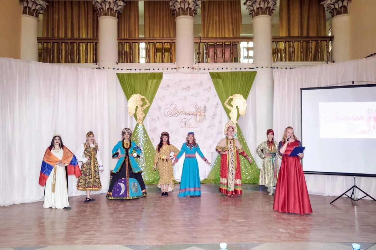 Конкурс красоты и таланта «Алтын Кыс» (4)