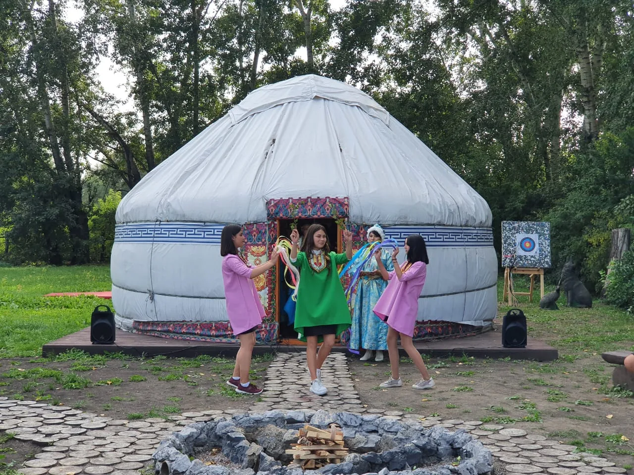 Смородиновый кРАЙ отметил день коренных народов (6)