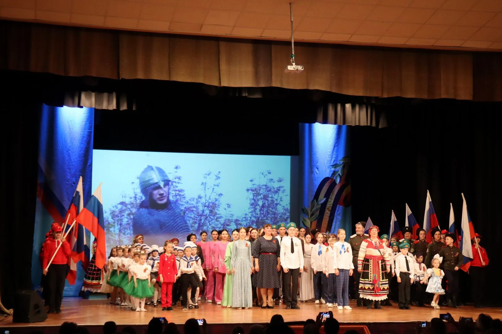 Фестиваль #ПесниZаРодину в КЦ "Бачатский" (88)