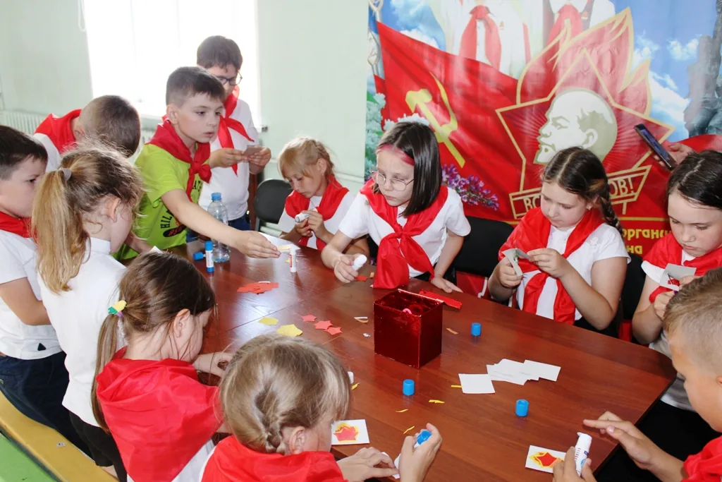 Путешествие в страну «Пионерию» (5)