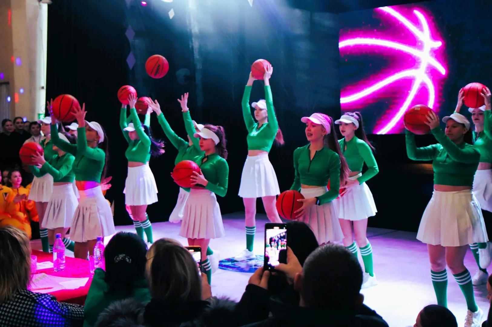 Конкурс спортивного танца Брейк: «STREETDANCE» в Белово (13)