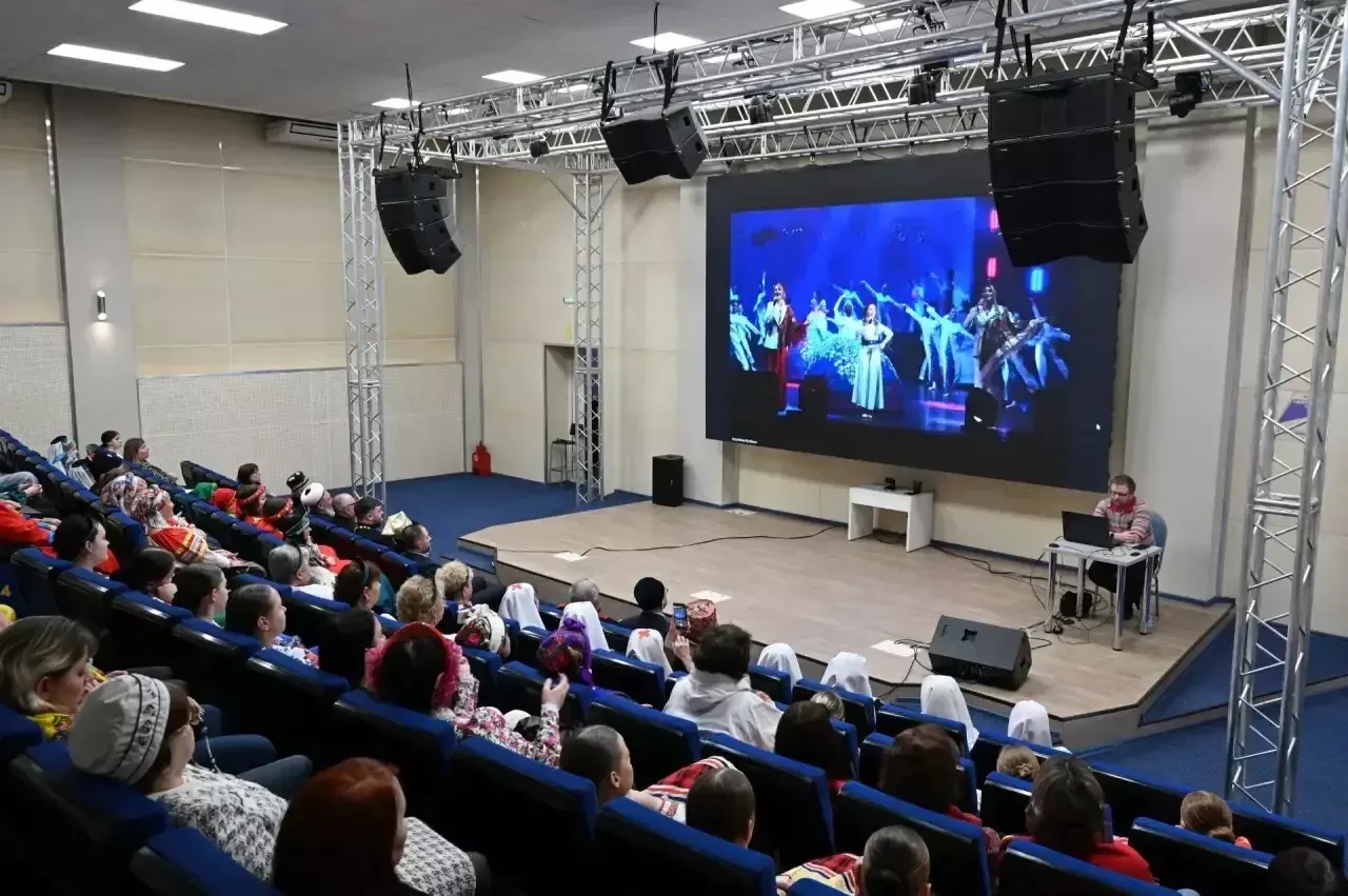 Кузбасс дал старт Году единства народов России: от Кемерово до Белово (5)