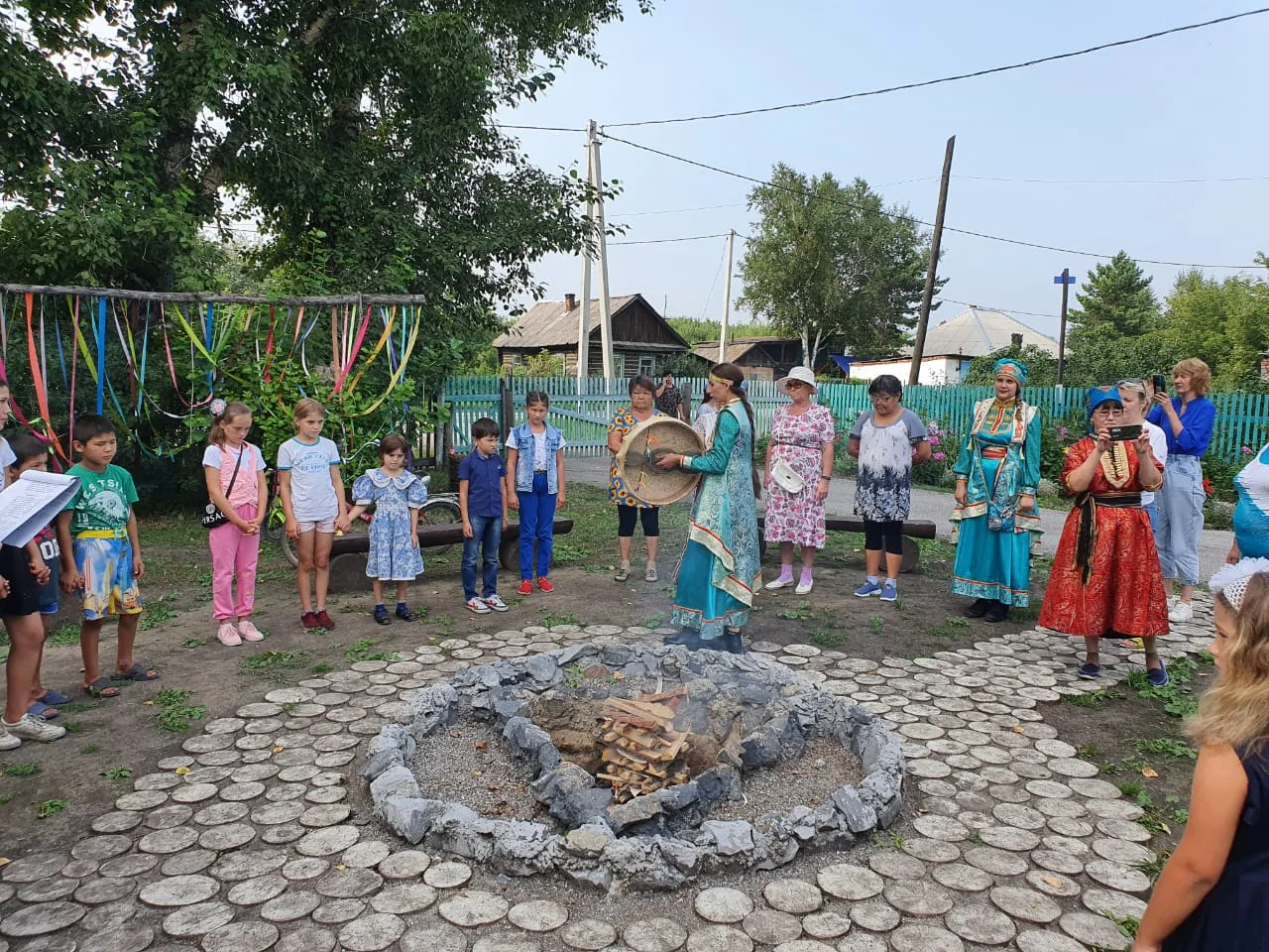 Смородиновый кРАЙ отметил день коренных народов (7)