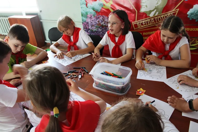 Путешествие в страну «Пионерию» (6)