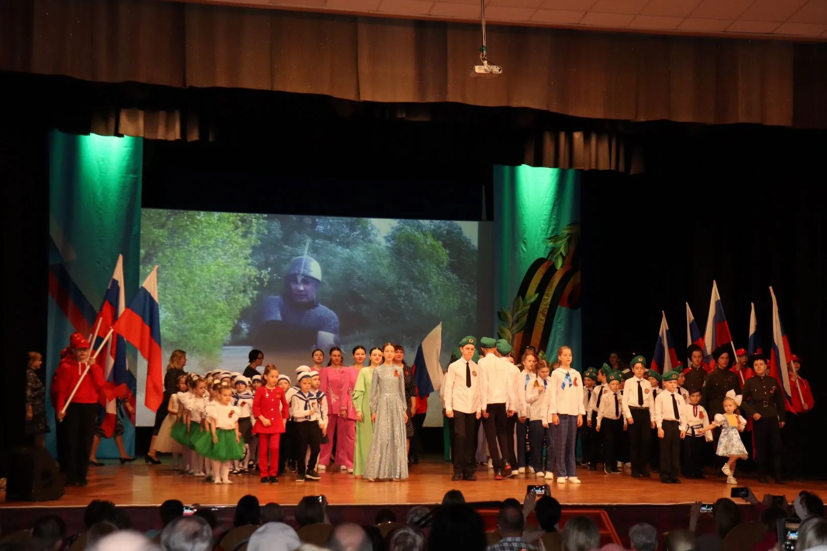 Фестиваль #ПесниZаРодину в КЦ "Бачатский" (89)