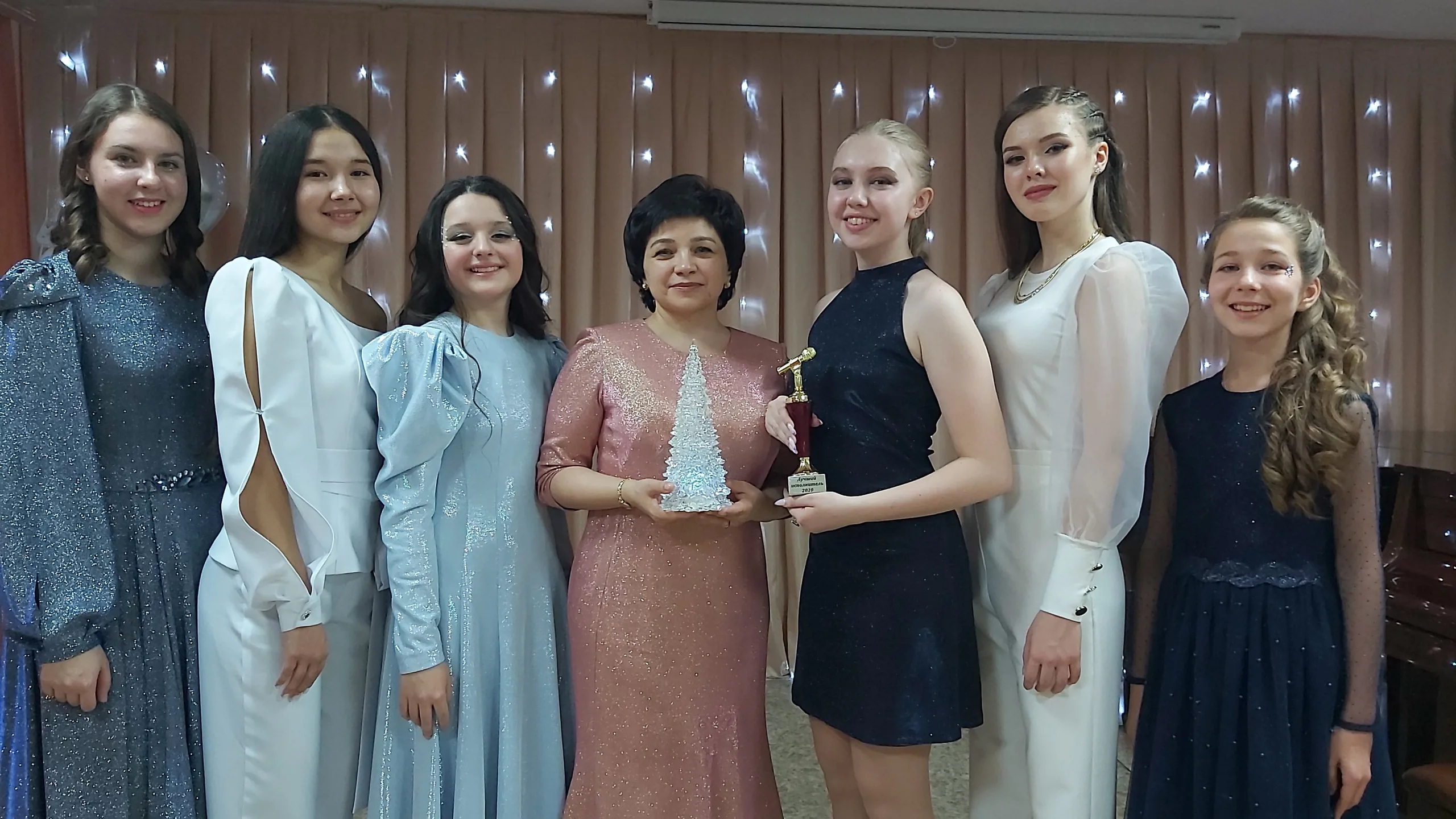 Творческий экзамен в классе эстрадного вокала (7)