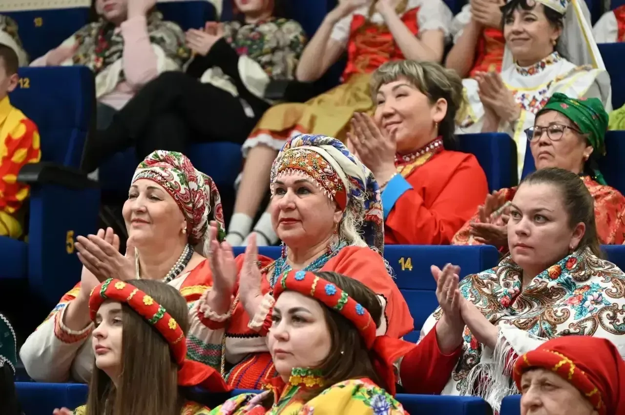 Кузбасс дал старт Году единства народов России: от Кемерово до Белово (6)