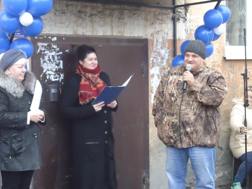Благоустройство двора в Грамотеино